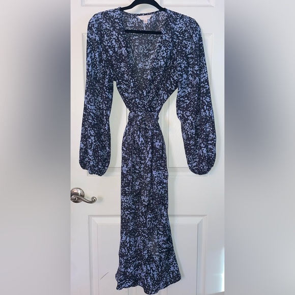 LC Lauren Conrad Dresses & Skirts - LC Lauren Conrad Charcoal and Blue Longsleeve Patterned Dress